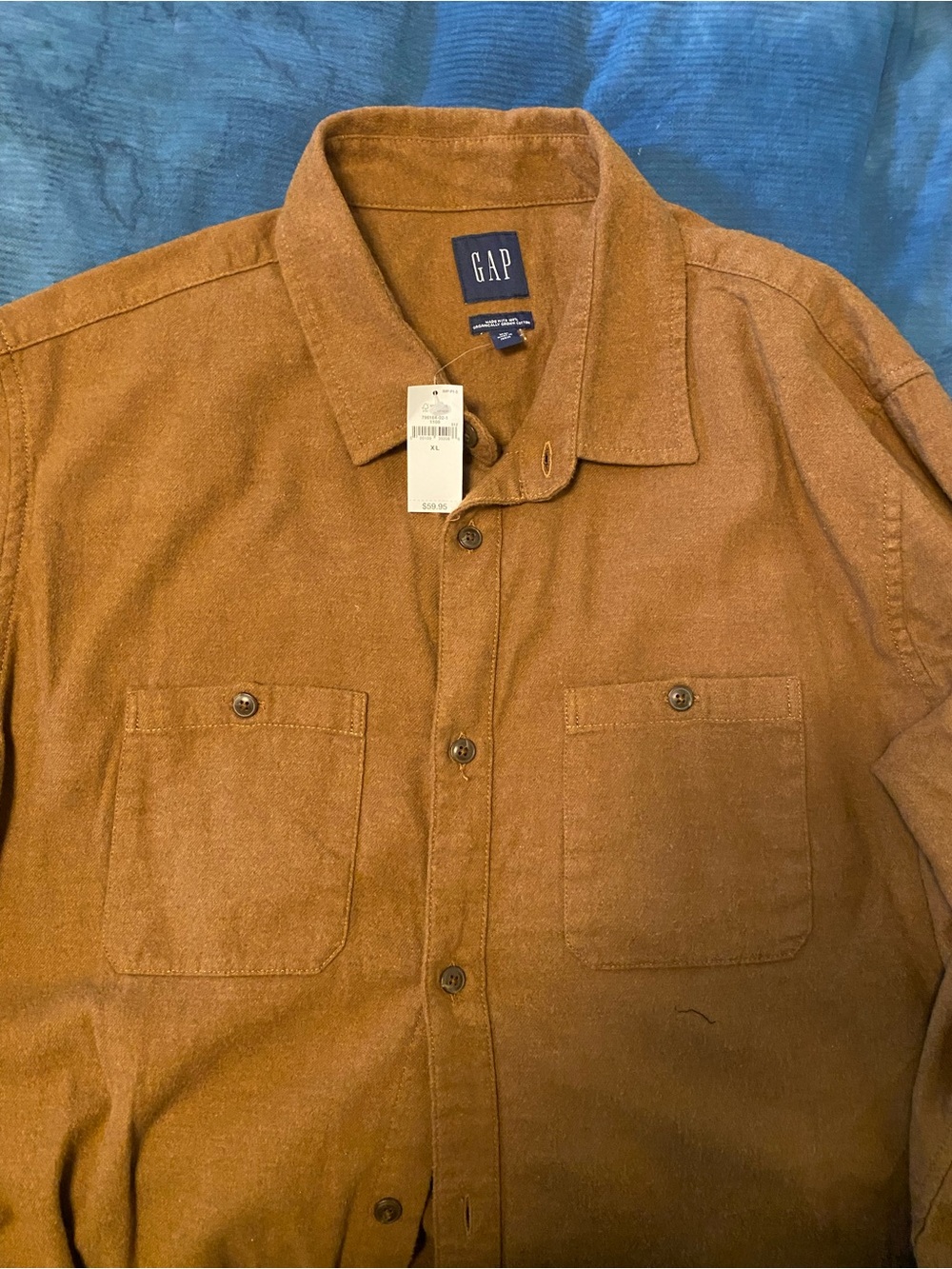 GAP Men's Button-Up Overshirt in Rust